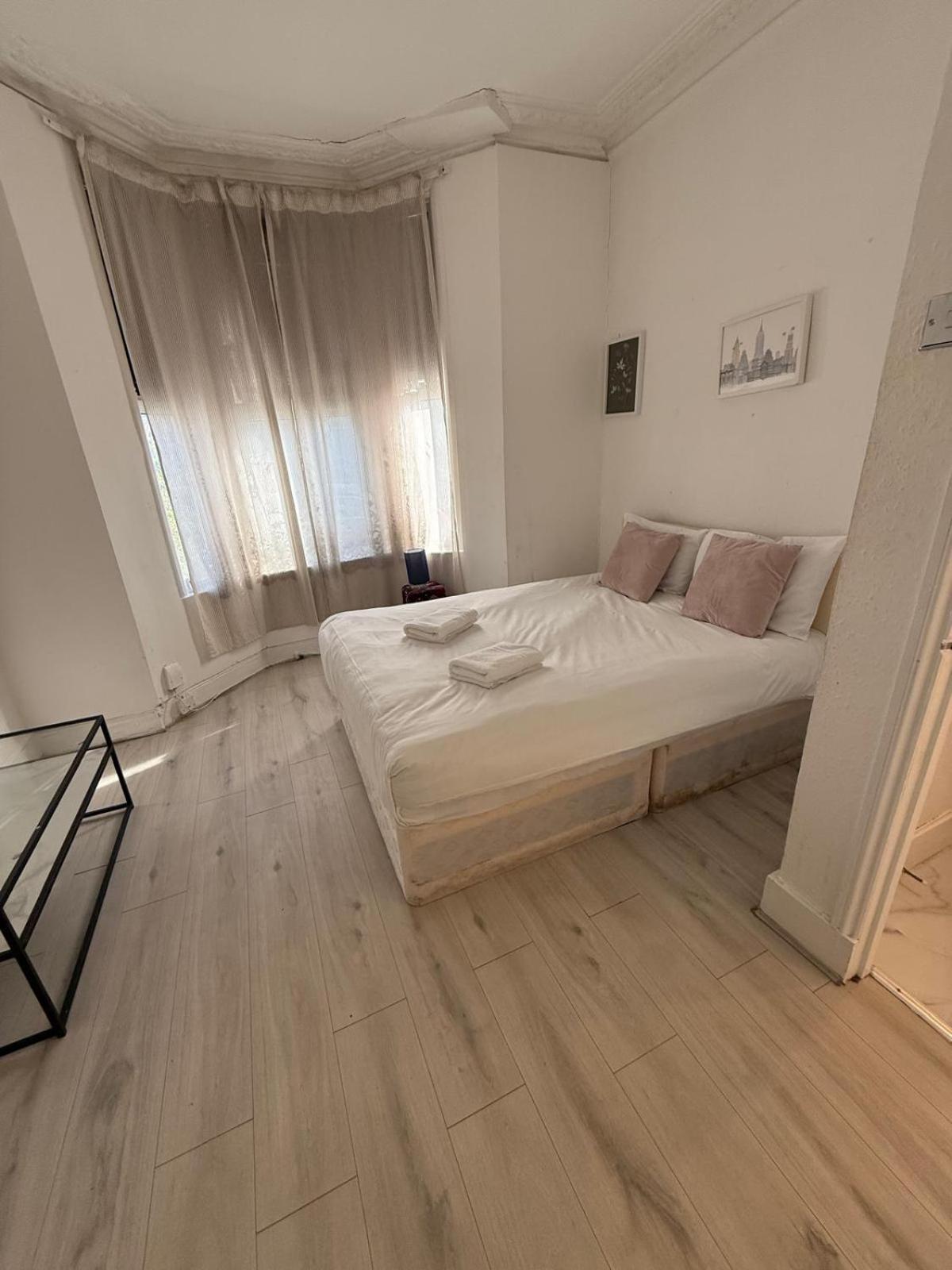 Millais Road 3 Bedroom Flat Appartamento